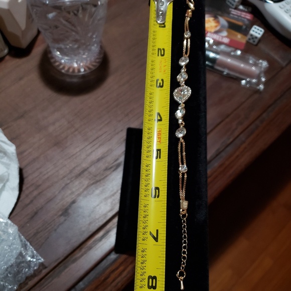💥Last 1💥 Gold Plated Heart Shaped Bracelet - Picture 3 of 3